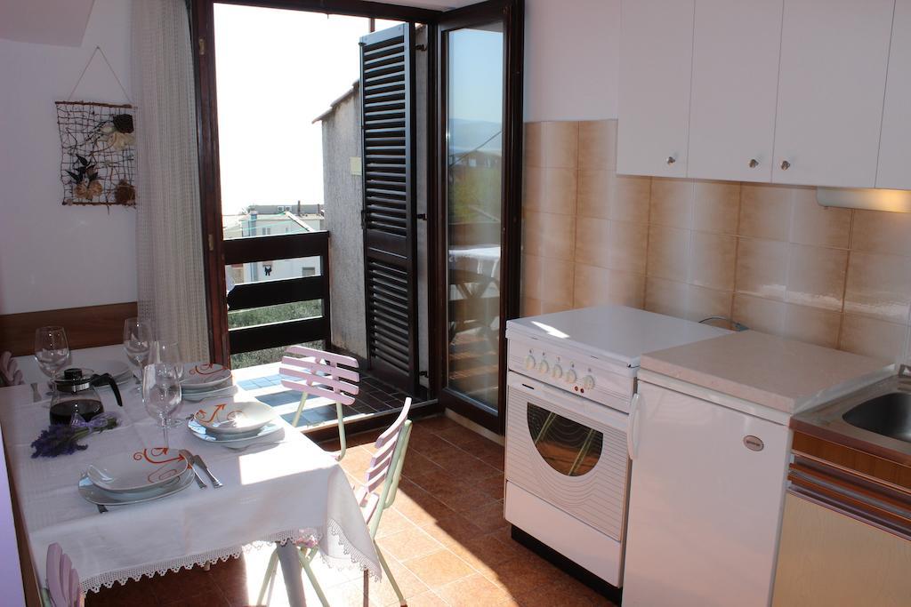 Apartments Petrada Omiš Habitación foto