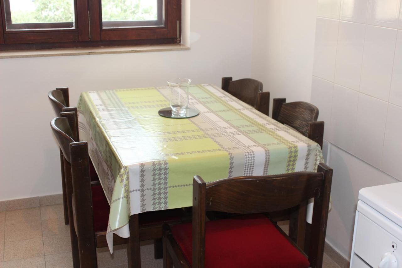 Apartments Petrada Omiš Habitación foto