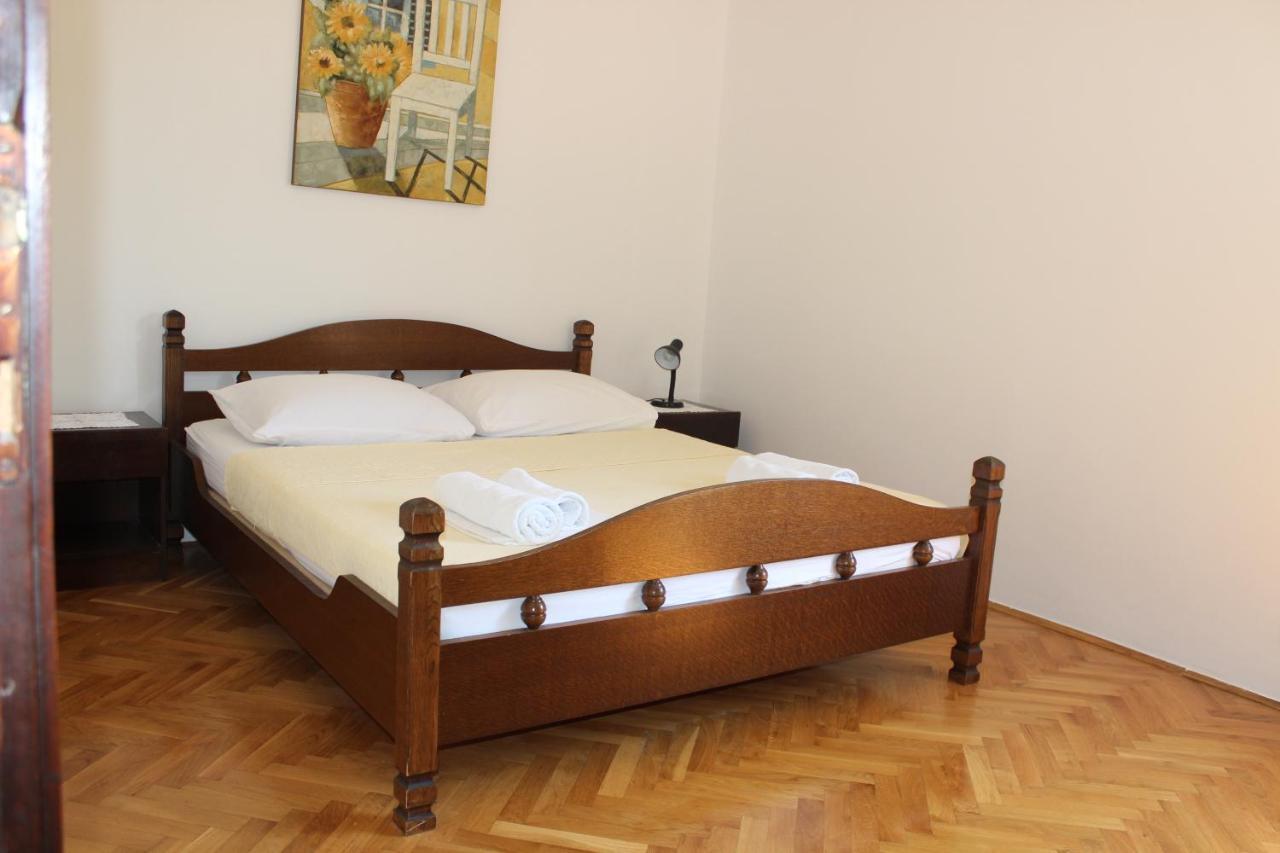Apartments Petrada Omiš Habitación foto