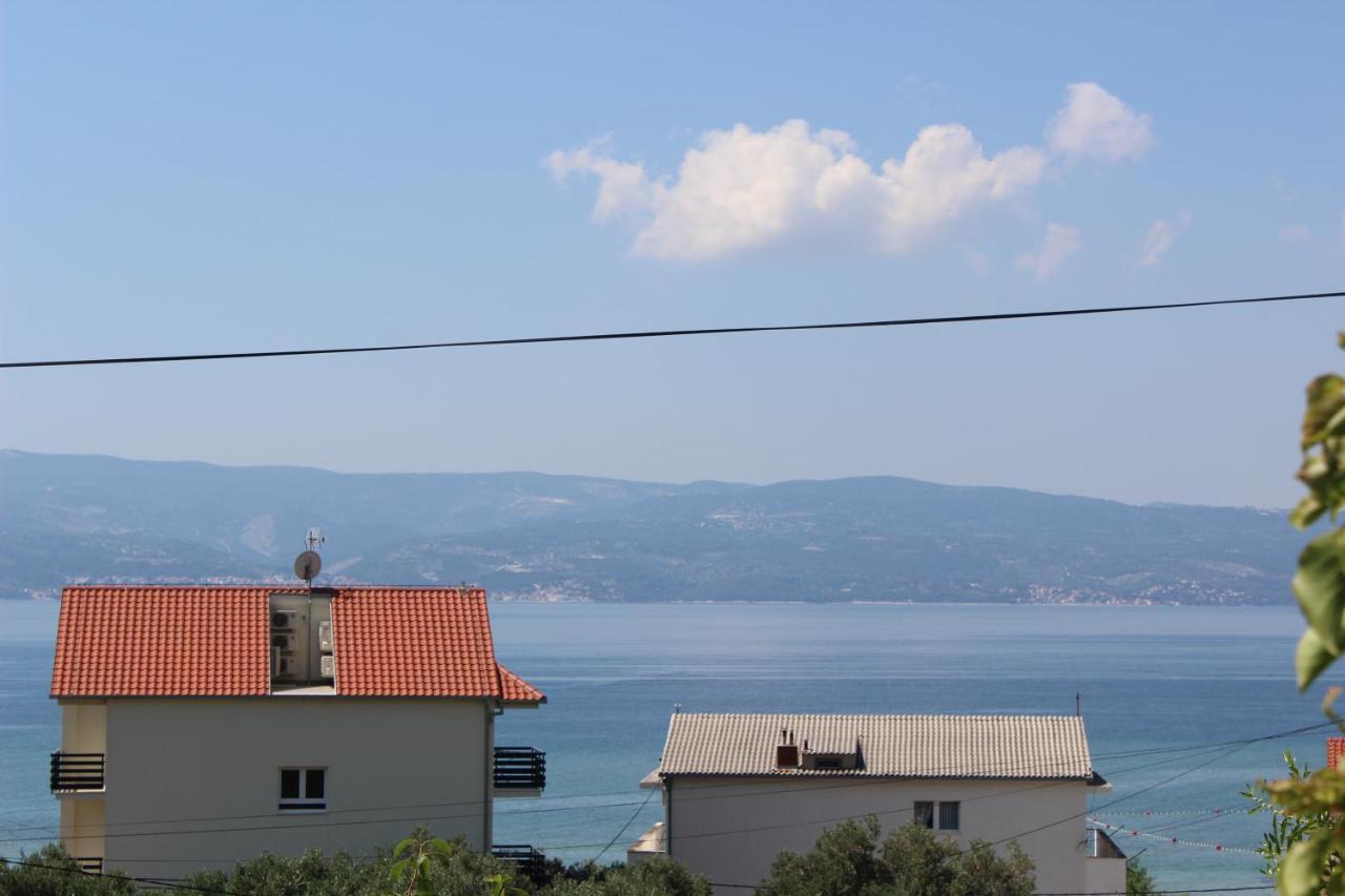 Apartments Petrada Omiš Habitación foto