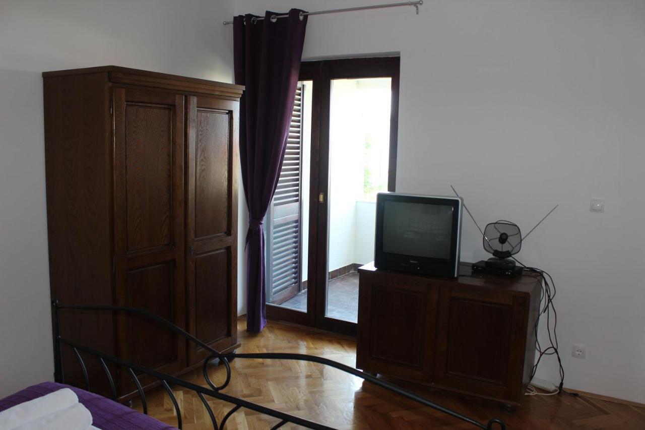 Apartments Petrada Omiš Habitación foto
