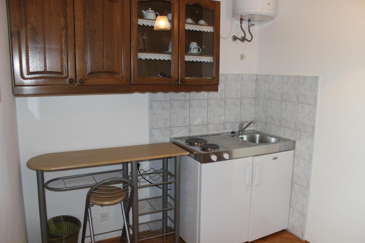Apartments Petrada Omiš Habitación foto