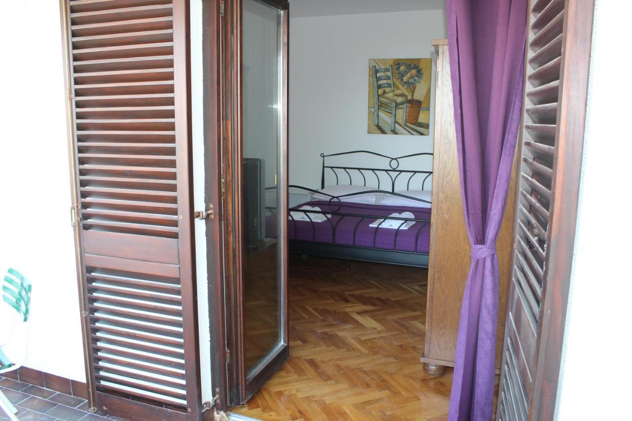 Apartments Petrada Omiš Habitación foto